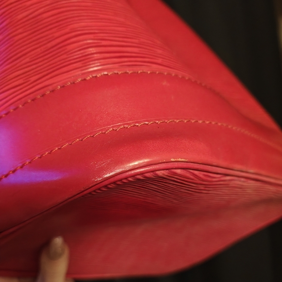 Louis Vuitton Red Epi Noe Bucket Bag - Picture 9 of 16